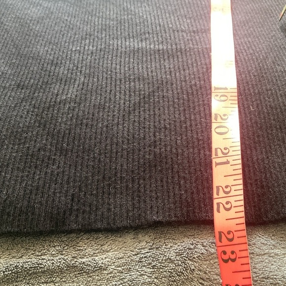 black & white top with knit bottom - Picture 9 of 9